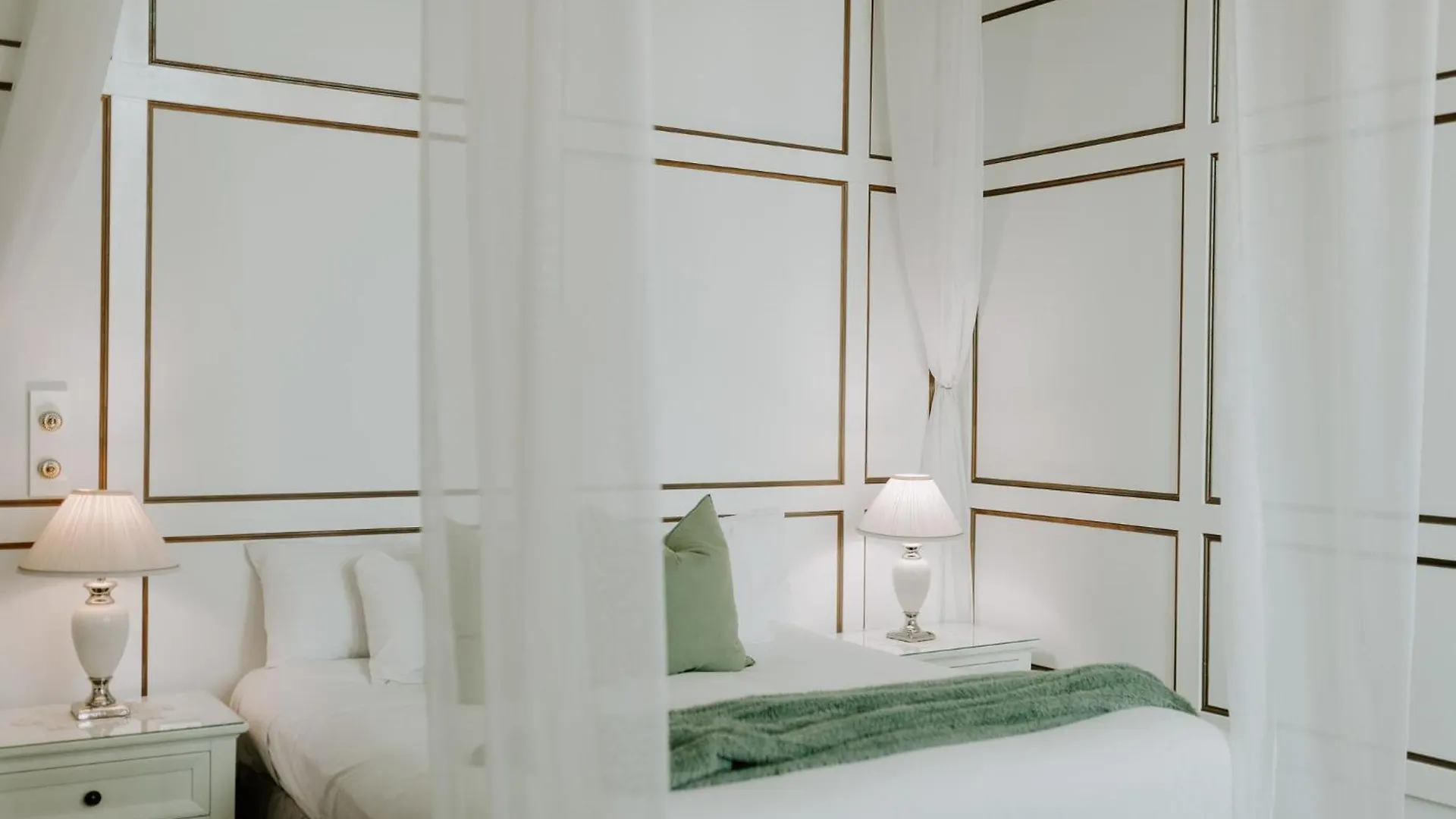 **** Bed & Breakfast Abbey Boutique Hotel Adults Only Warwick Australia